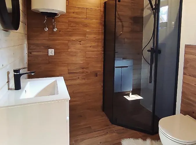 Tatil Evi Nowe W Borsku Z Balia Kapielowa *